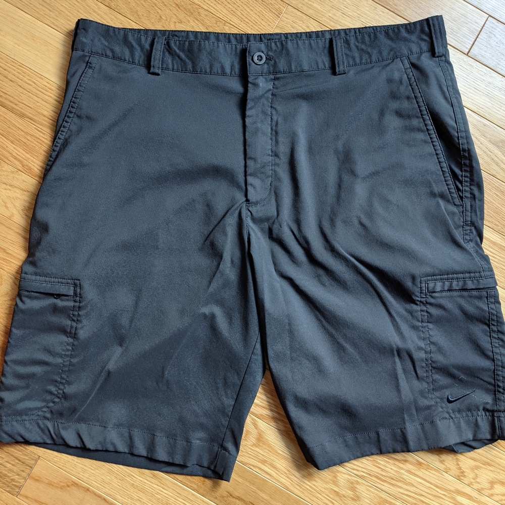Nike Golf Shorts Size 34